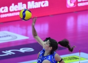 开云体育app-意大利展现强大表现，席卷小组赛