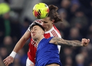 开云体育-曼联门将扑救艰难，英超豪强迷失方向