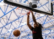 开云体育在线-包含西班牙男篮完胜篮网，威斯布鲁克高光表现的词条