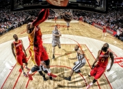 开云体育官网-当高地风暴席卷橄榄球圣地，格列兹曼式接管在绿茵场的跨时空回响