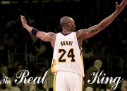 开云体育官网-密尔沃基雄鹿对阵上海大鲨鱼，小贾伦·杰克逊攻防两端的统治级表演