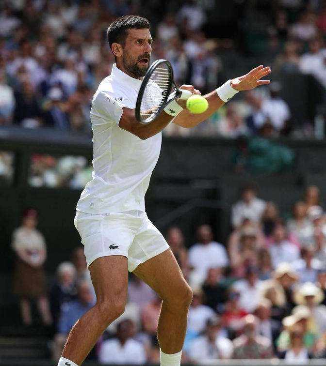 关于欧洲网球队鏖战西班牙网球队，德约科维奇高光表现的信息