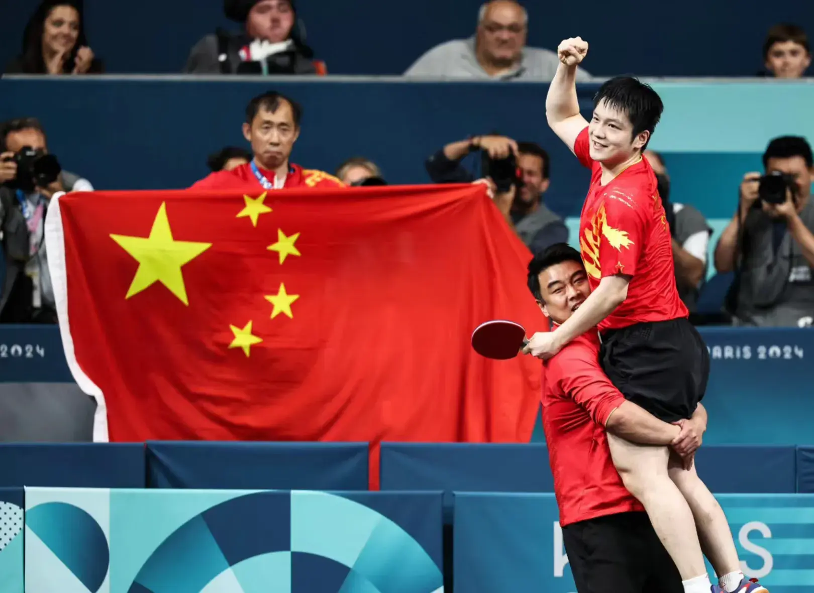 包含法国乒乓球队血洗中国乒乓球队，王皓绝境逆转的词条