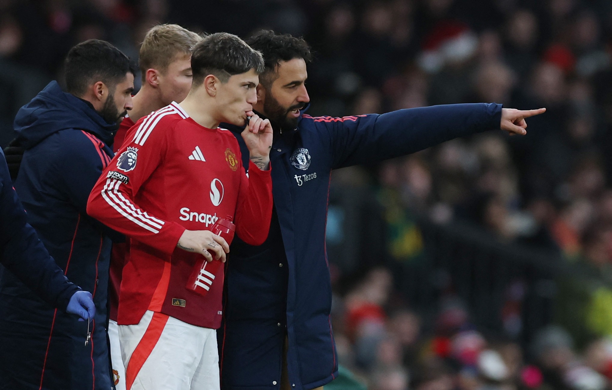 曼联逆转利物浦，范戴克统治全场