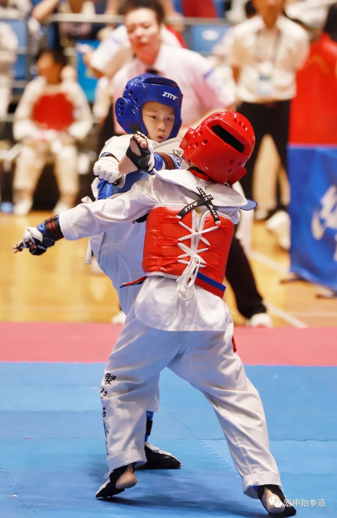 关于跆拳道比赛精彩纷呈：柔中带刚收掌握胜算的信息