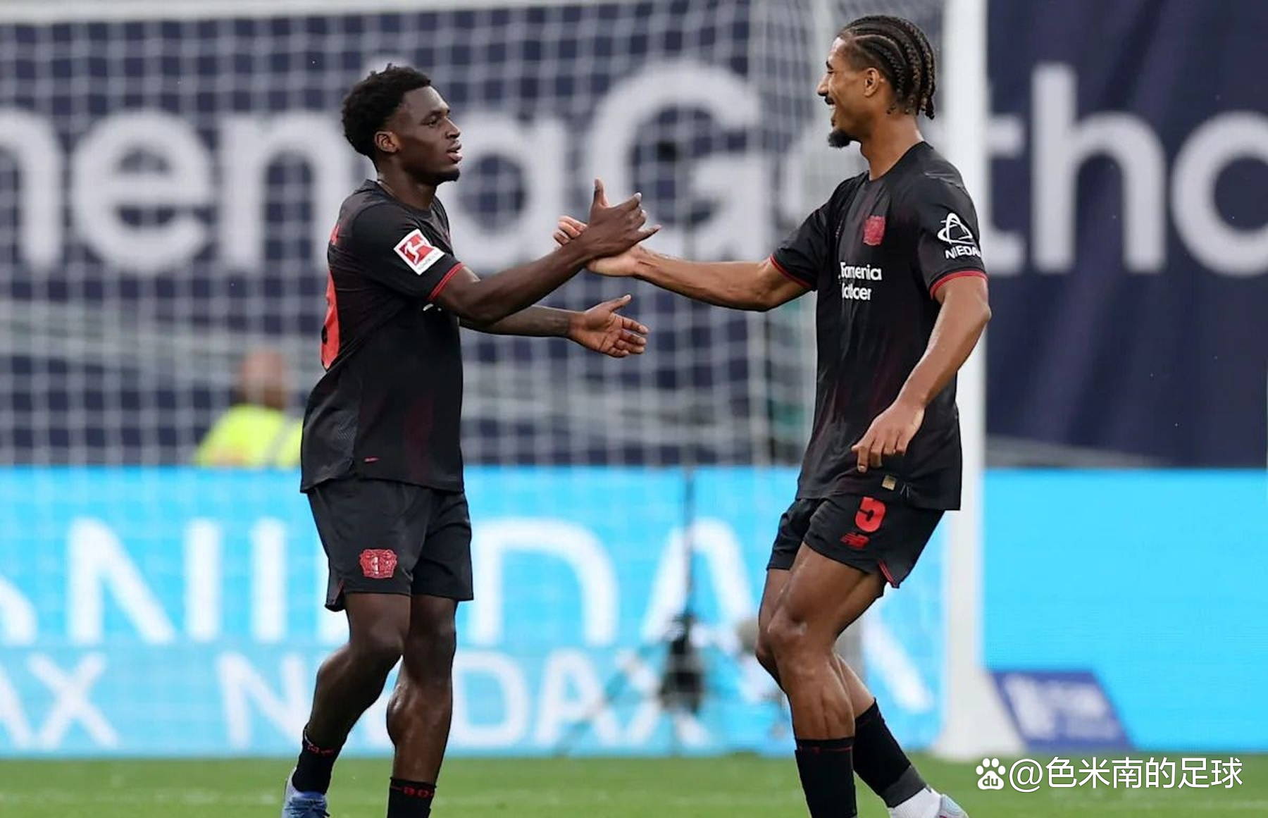 包含汉堡竞技主场负于勒沃库森，陷入保级泥潭！的词条