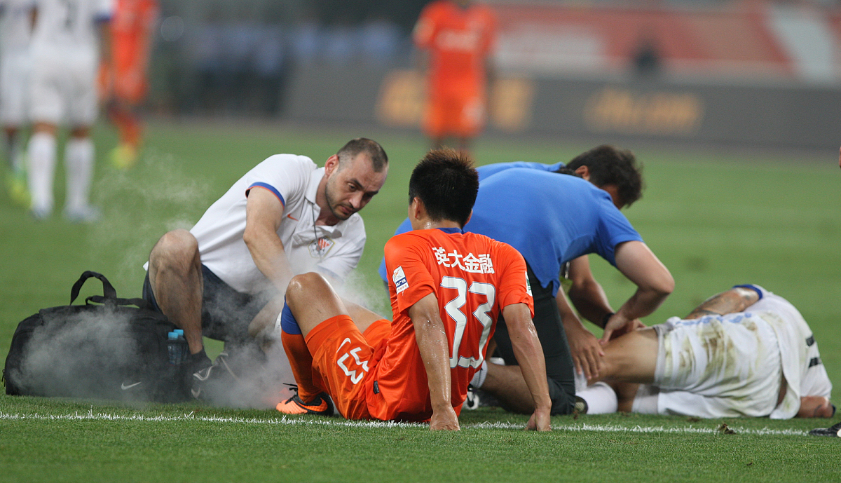 伤员缺席影响比赛,球队实力受损 伤员缺席影响比赛,球队实力受损