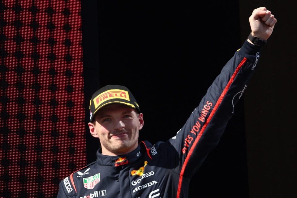 威廉姆斯翻盘红牛二队，维斯塔潘惊艳四座的简单介绍