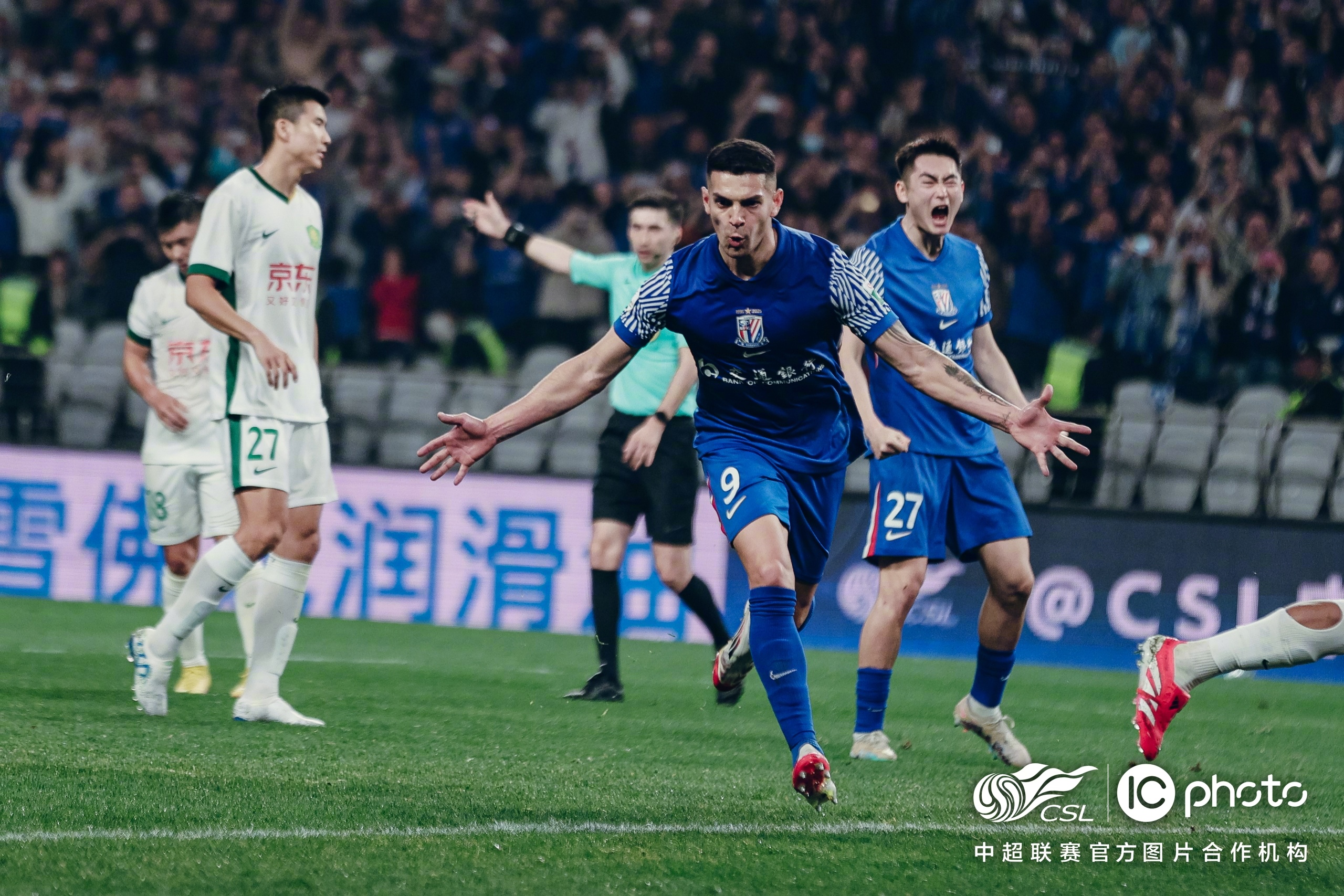 包含华夏联赛最新赛况揭晓，各支球队全力以赴争夺胜利的词条