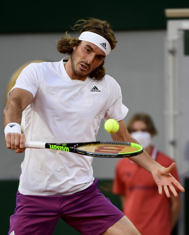 美国网球队强势法国网球队，西西帕斯爆发神勇的简单介绍