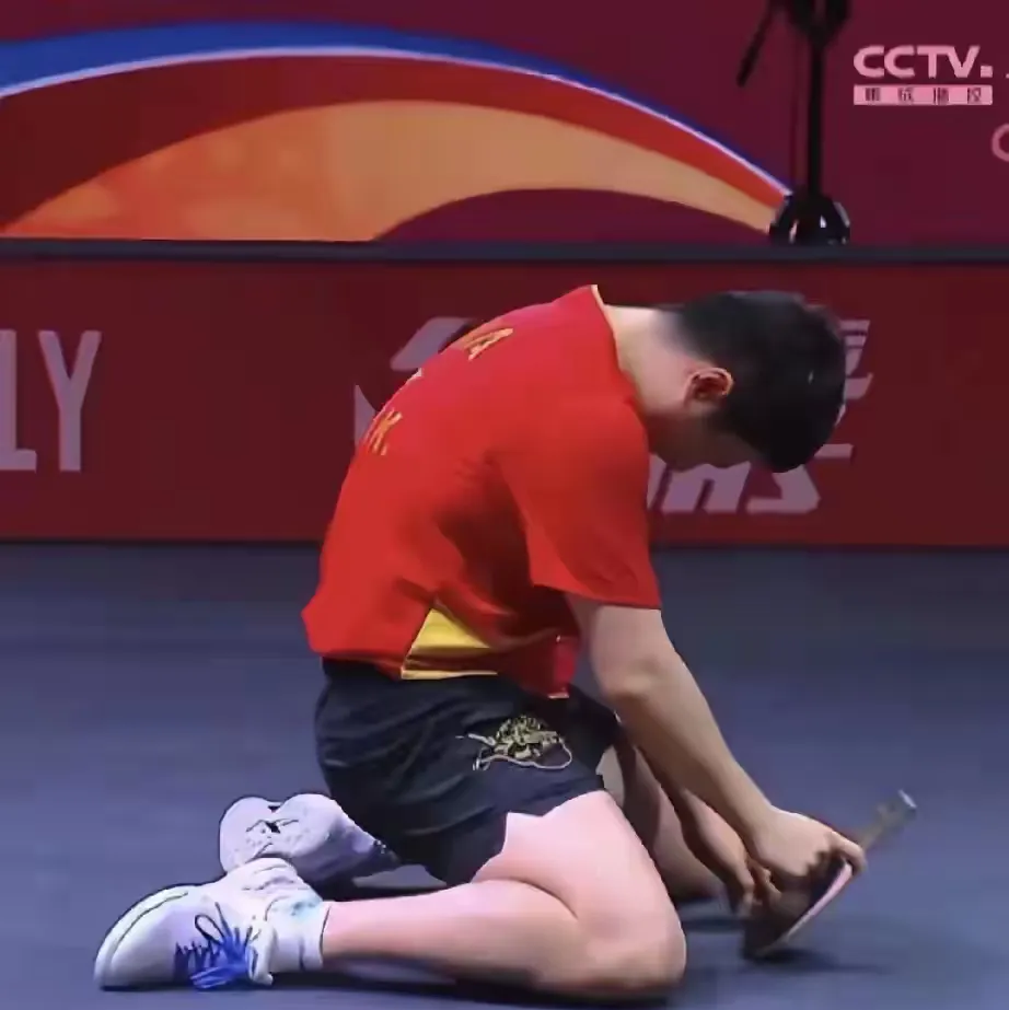 英格兰队碾压日本队，许昕状态火热的简单介绍