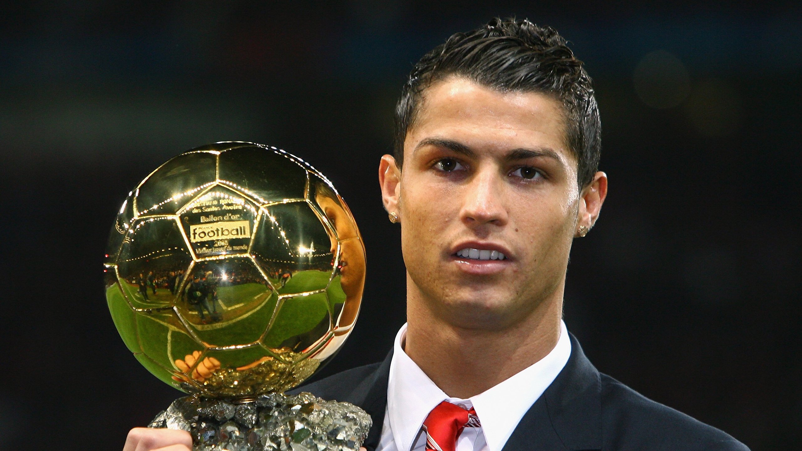 红牛狂奔，红狼失蹄，拉什福德式自我救赎在莱比锡的绿茵场上演